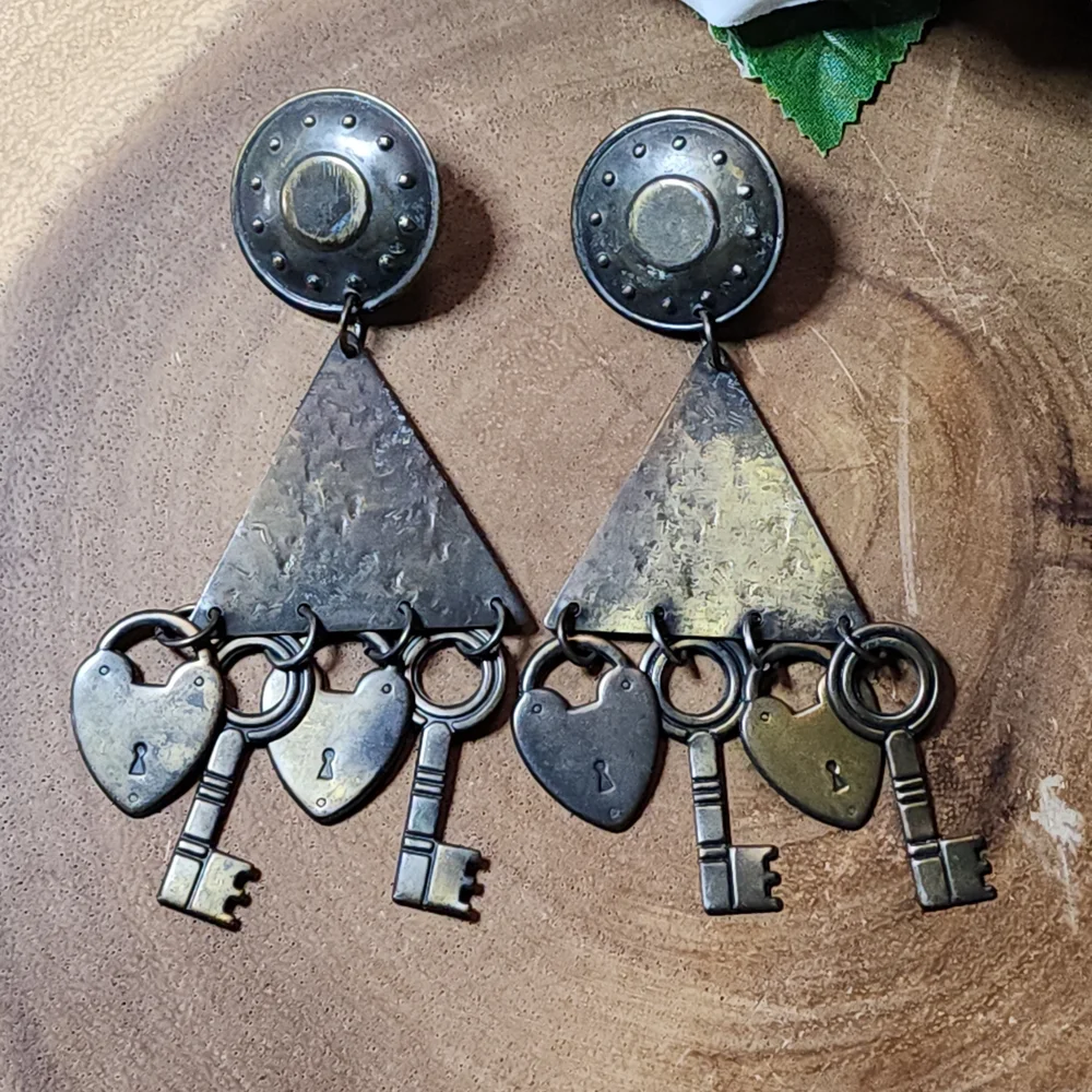 Antique Rustic Boho Silver Toned Metal Dangle Earrings with Keys and Hearts